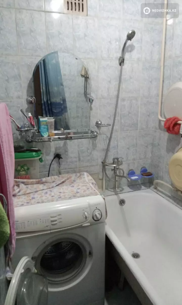 3-комнатная квартира, этаж 4 из 5, 58 м², фотография 4