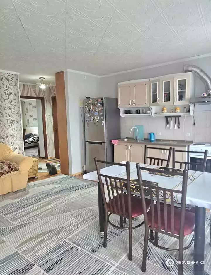 3-комнатная квартира, этаж 6 из 6, 59 м², фотография 3
