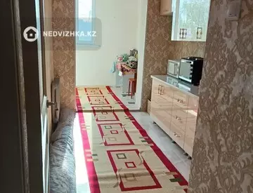 2-комнатная квартира, этаж 2 из 4, 49 м²