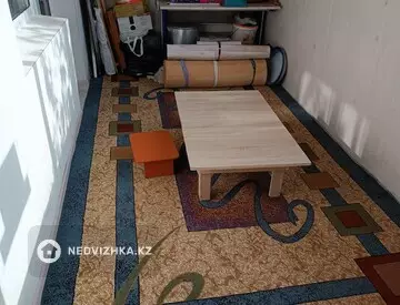 2-комнатная квартира, этаж 2 из 4, 49 м²