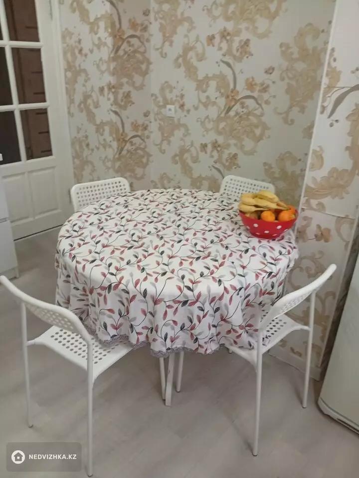 2-бөлмелі пәтер, қабат 8 барлық қабат саны 9, 60 м², На длительный срок, 4-фотосурет