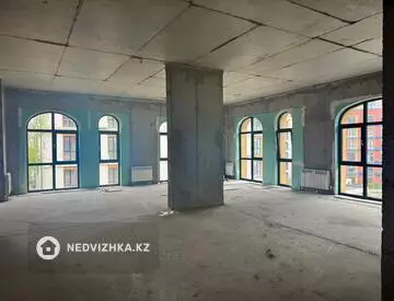 4-комнатная квартира, этаж 4 из 7, 140 м², миниатюра 11