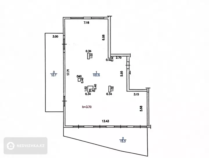 4-комнатная квартира, этаж 1 из 3, 206 м²