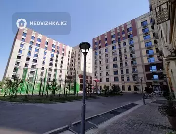 1-комнатная квартира, этаж 2 из 9, 51 м², миниатюра 1