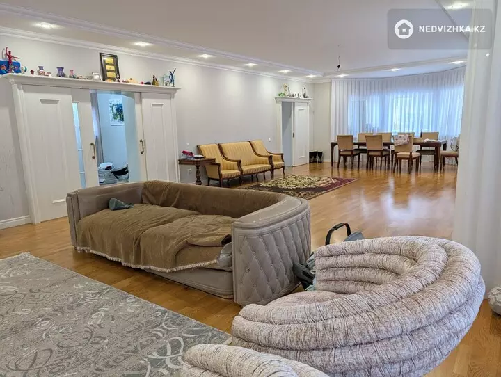 6-комнатный дом, 10 соток, 475 м², фотография 2