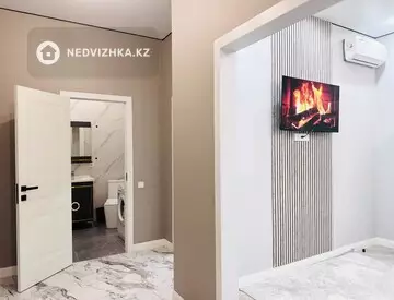 1-комнатная квартира, этаж 4 из 12, 46 м², Посуточно, миниатюра 11