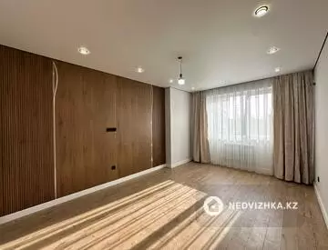 2-комнатная квартира, этаж 4 из 10, 68 м², миниатюра 6