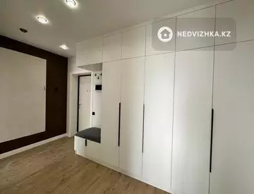 2-комнатная квартира, этаж 4 из 10, 68 м², миниатюра 12
