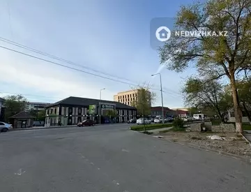 2-комнатная квартира, этаж 8 из 12, 92 м², миниатюра 2