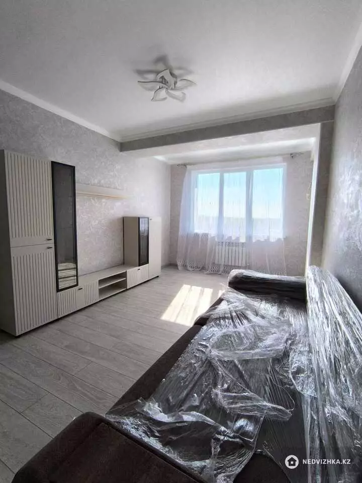 2-комнатная квартира, этаж 9 из 13, 62 м², На длительный срок, фотография 3