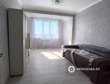 1-комнатная квартира, этаж 11 из 13, 45 м², На длительный срок