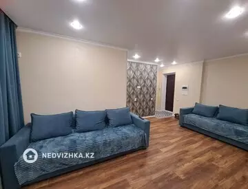 2-комнатная квартира, этаж 2 из 5, 40 м², Посуточно, миниатюра 4
