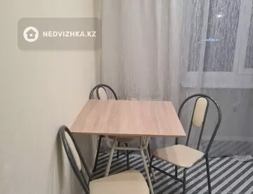 2-комнатная квартира, этаж 2 из 5, 40 м², Посуточно, миниатюра 10