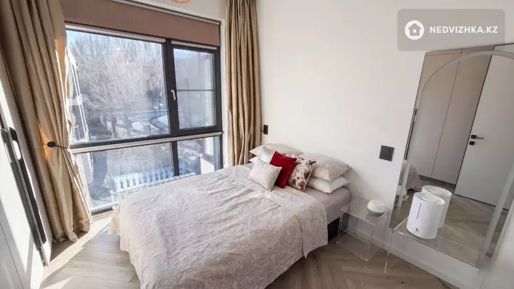 3-комнатная квартира, этаж 3 из 4, 73 м², фотография 5