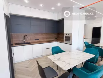 3-комнатная квартира, этаж 3 из 4, 73 м², миниатюра 4