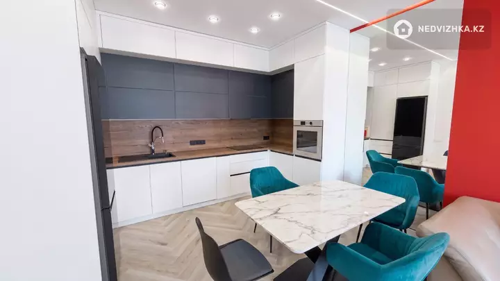 3-комнатная квартира, этаж 3 из 4, 73 м², фотография 4