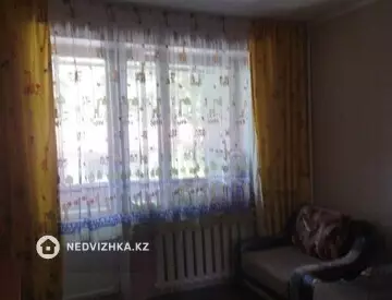 2-комнатная квартира, этаж 4 из 4, 43 м², миниатюра 1