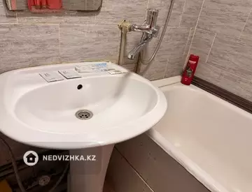 1-бөлмелі пәтер, қабат 4 барлық қабат саны 5, 30 м², Посуточно, 8-нобай