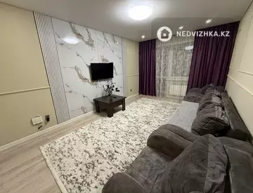 2-комнатная квартира, этаж 9 из 9, 63 м², Посуточно, миниатюра 12