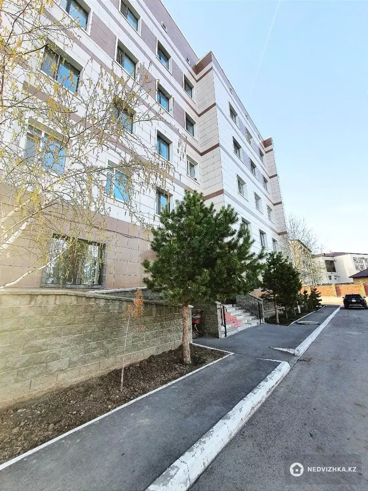 3-комнатная квартира, этаж 4 из 5, 95 м²
