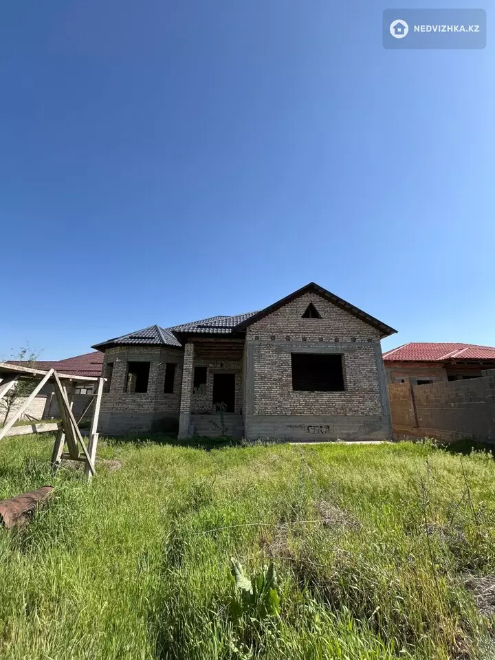 6-комнатный дом, 8 соток, 210 м²