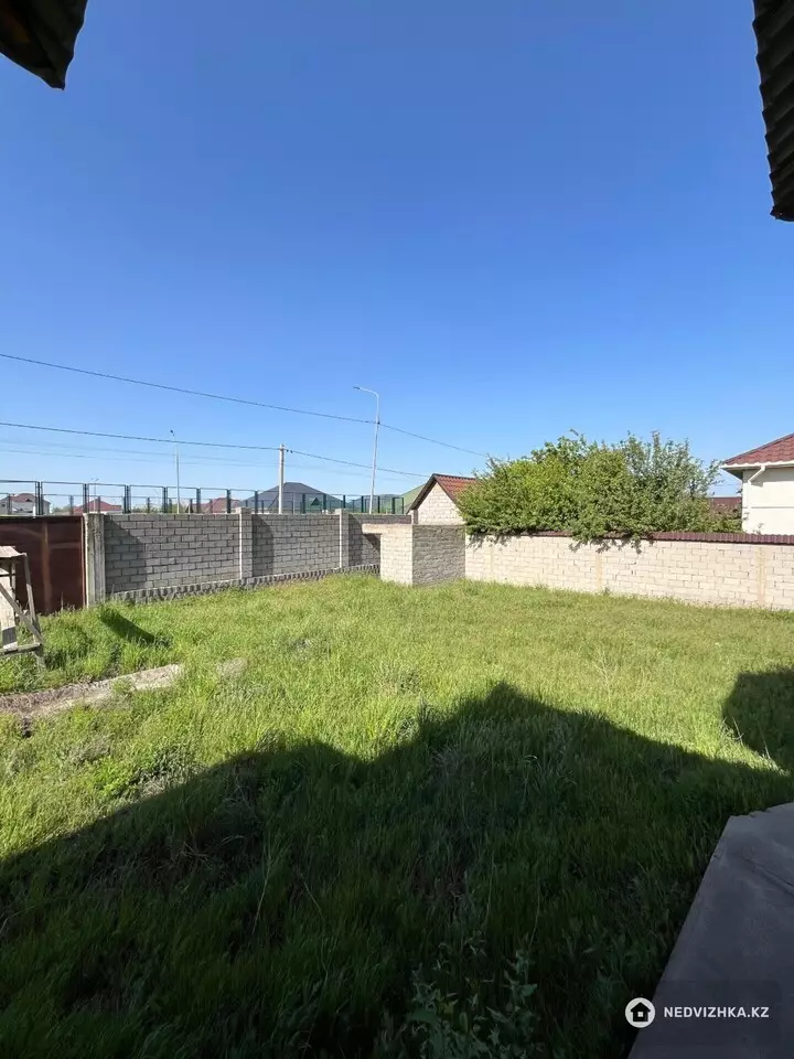 6-комнатный дом, 8 соток, 210 м², фотография 3