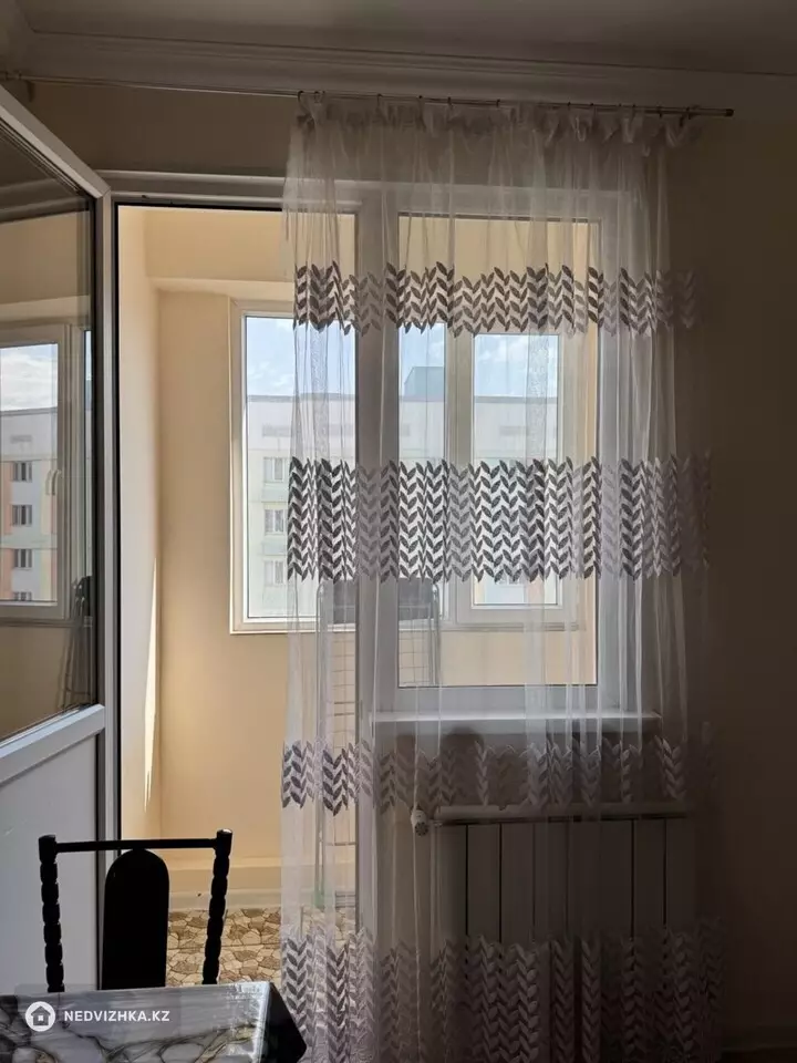 2-комнатная квартира, этаж 11 из 12, 60 м², На длительный срок, фотография 3