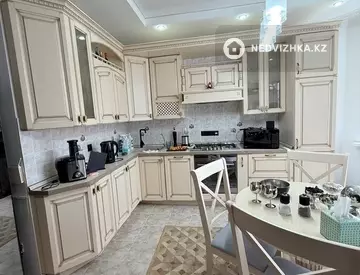 5-комнатная квартира, этаж 5 из 5, 165 м²