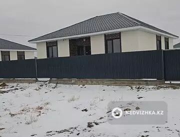 4-комнатный дом, 10 соток, 100 м²
