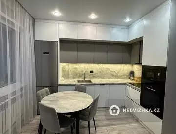 2-комнатная квартира, этаж 12 из 16, 41 м², Посуточно