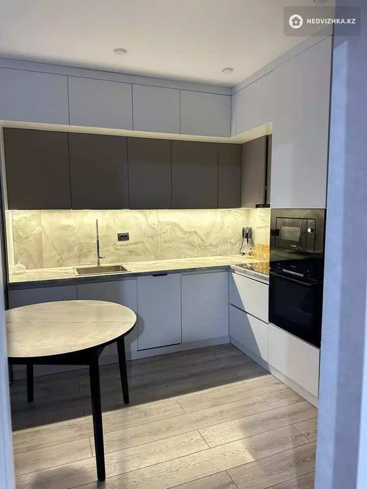 2-комнатная квартира, этаж 12 из 16, 41 м², Посуточно, фотография 5