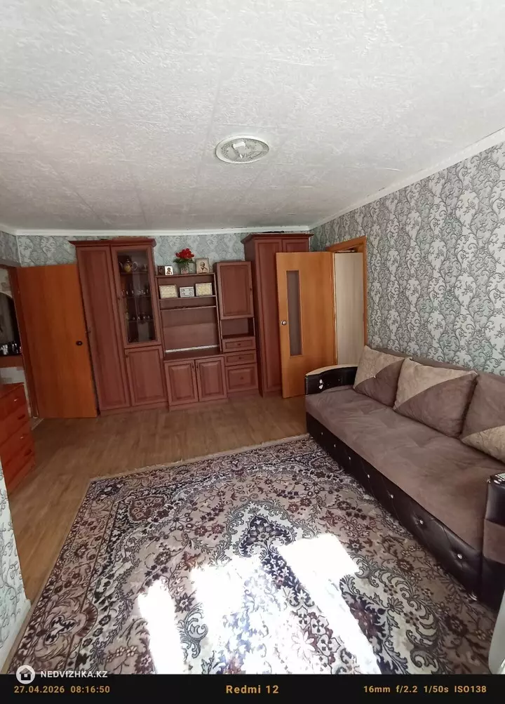 2-комнатная квартира, этаж 3 из 5, 45 м², фотография 4