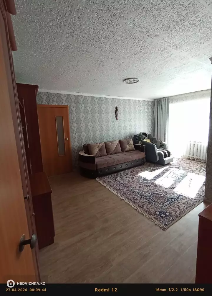 2-комнатная квартира, этаж 3 из 5, 45 м², фотография 3