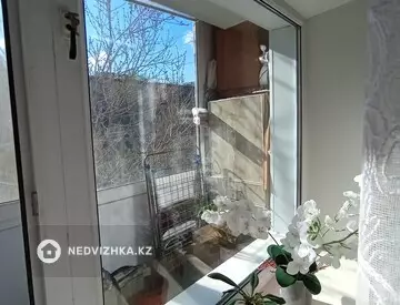 2-комнатная квартира, этаж 3 из 5, 45 м², миниатюра 8