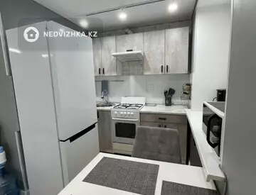 3-комнатная квартира, этаж 4 из 4, 54 м², миниатюра 6
