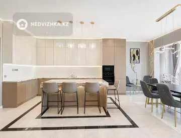 7-бөлмелі пәтер, қабат 19 барлық қабат саны 20, 192 м², 2-нобай