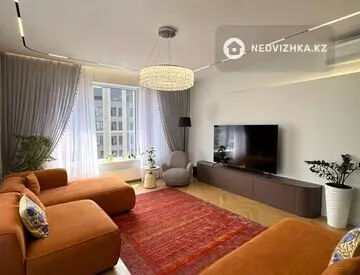 4-комнатная квартира, этаж 18 из 19, 160 м², На длительный срок