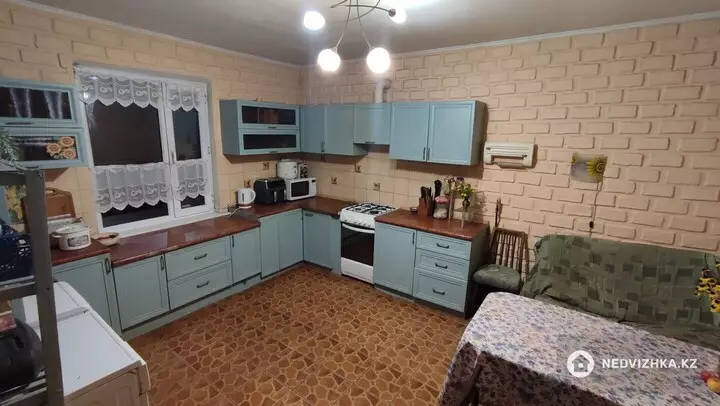 5-комнатный дом, 5 соток, 180 м², фотография 5