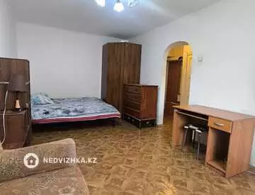 1-комнатная квартира, этаж 3 из 4, 30 м²