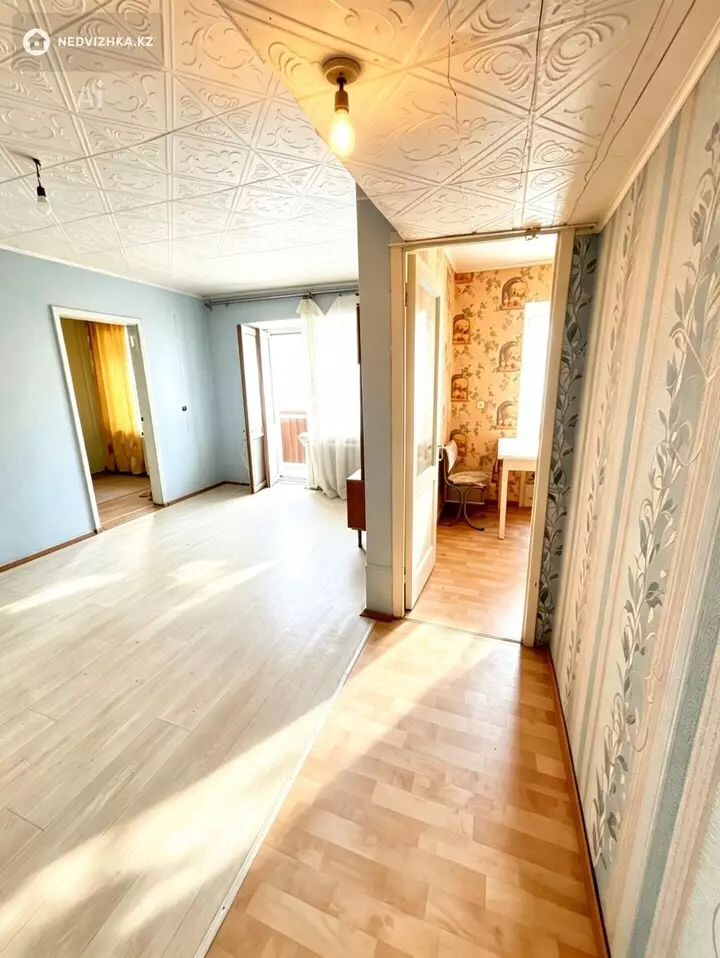 2-комнатная квартира, этаж 2 из 3, 44 м², фотография 4