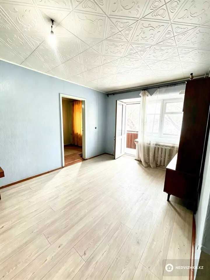 2-комнатная квартира, этаж 2 из 3, 44 м², фотография 3