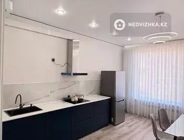 2-комнатная квартира, этаж 5 из 13, 70 м², На длительный срок