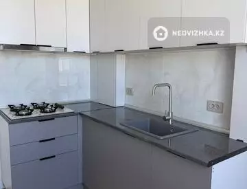 1-комнатная квартира, этаж 3 из 7, 40 м², миниатюра 3