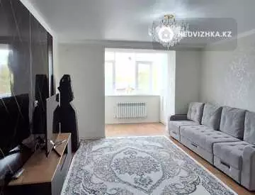 2-комнатная квартира, этаж 2 из 5, 81 м², миниатюра 1