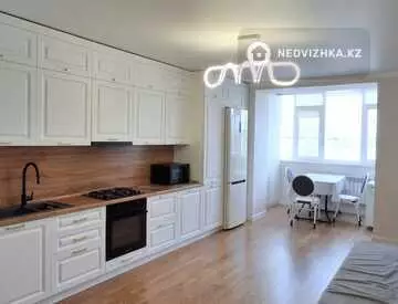 2-комнатная квартира, этаж 2 из 5, 81 м², миниатюра 3