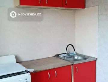 1-комнатная квартира, этаж 3 из 10, 37 м²