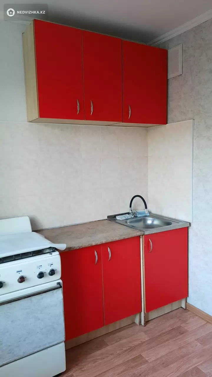 1-комнатная квартира, этаж 3 из 10, 36 м², фотография 3