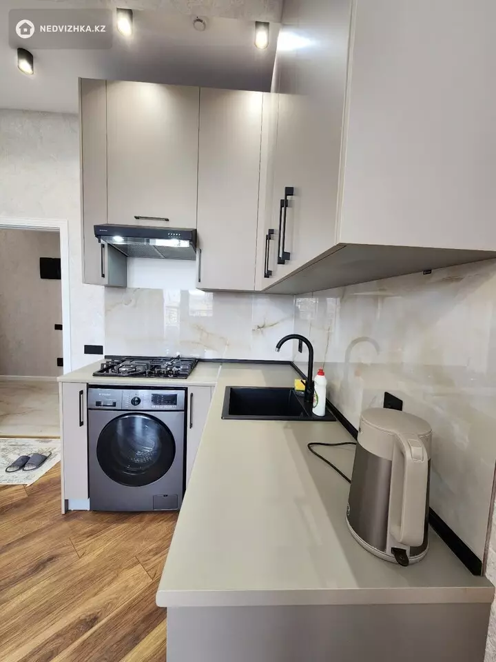 3-комнатная квартира, этаж 11 из 16, 70 м², Посуточно, фотография 4