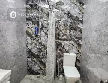 3-комнатная квартира, этаж 11 из 16, 70 м², Посуточно, миниатюра 11