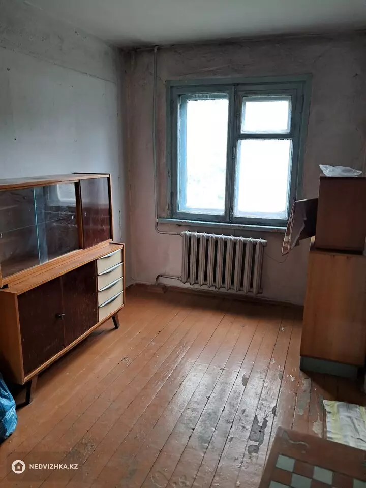 3-комнатная квартира, этаж 3 из 5, 59 м², фотография 4